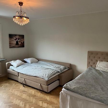 Haerligt Stort Boende I Perfekt Laege Boras Luaran gambar