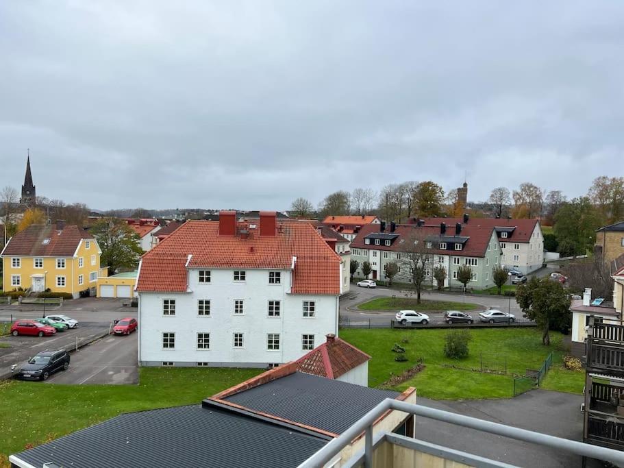 Haerligt Stort Boende I Perfekt Laege Boras Luaran gambar